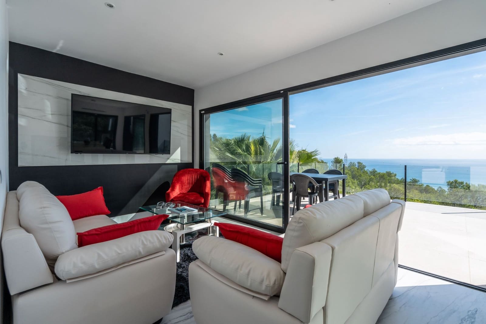 4 soveværelse Villa til salg i Alcala de Xivert med swimmingpool garage - € 890.000 (Ref: 9348592)