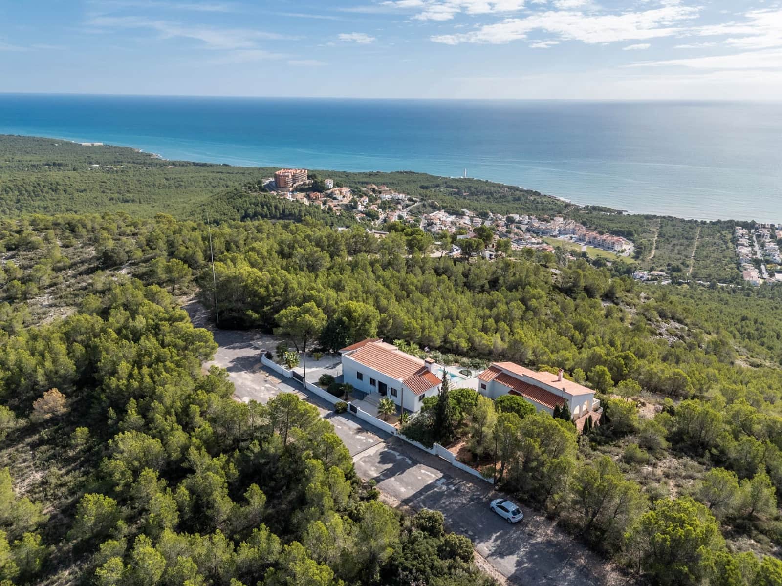 4 soveværelse Villa til salg i Alcala de Xivert med swimmingpool garage - € 890.000 (Ref: 9348592)