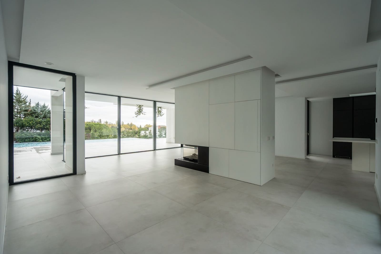 5 sypialnia Willa na sprzedaż w Las Rozas de Madrid z basenem garażem - 3 500 000 € (Ref: 9354537)