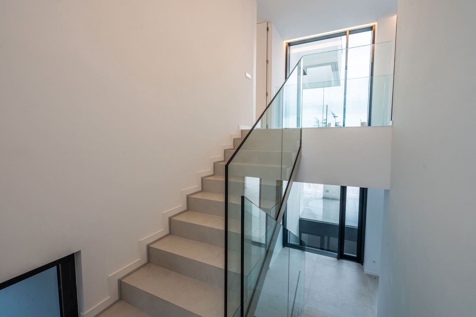 5 sypialnia Willa na sprzedaż w Las Rozas de Madrid z basenem garażem - 3 500 000 € (Ref: 9354537)