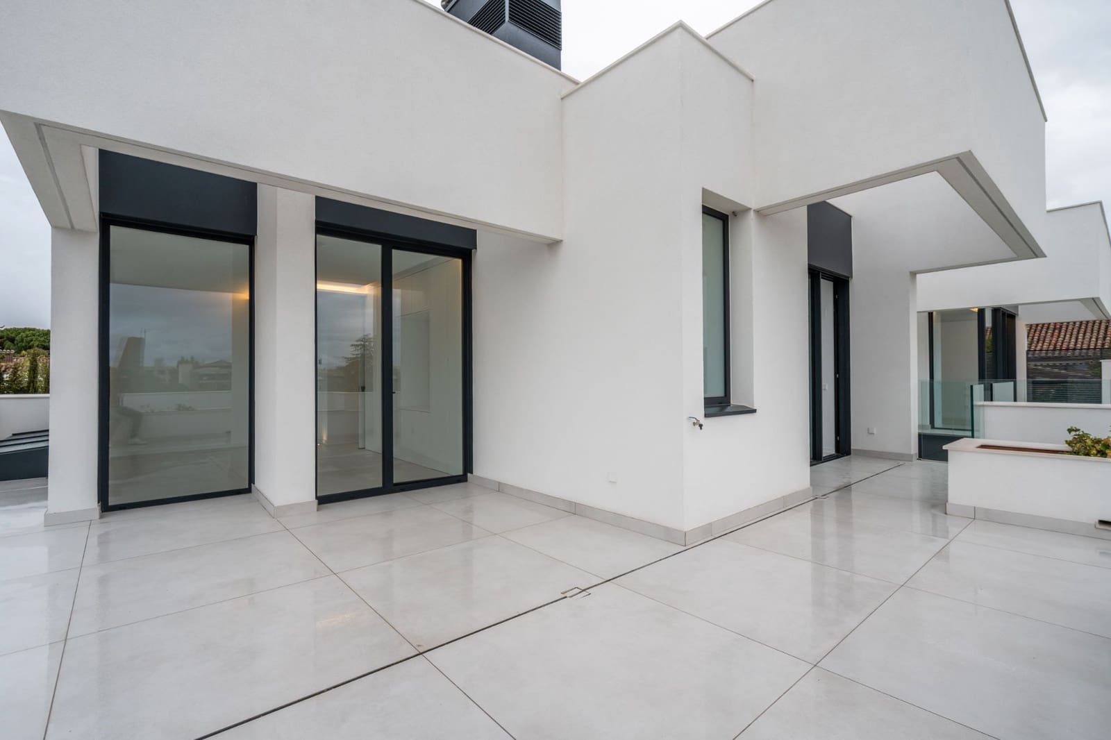 5 sypialnia Willa na sprzedaż w Las Rozas de Madrid z basenem garażem - 3 500 000 € (Ref: 9354537)