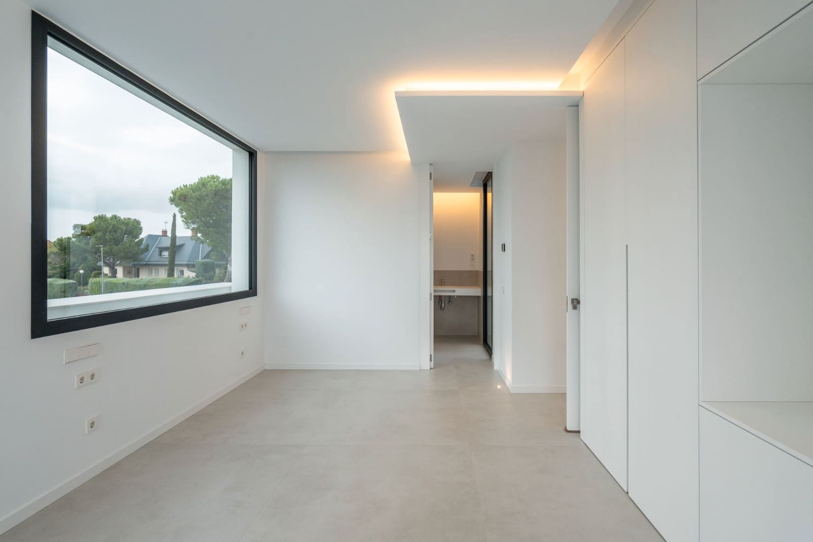 5 sypialnia Willa na sprzedaż w Las Rozas de Madrid z basenem garażem - 3 500 000 € (Ref: 9354537)