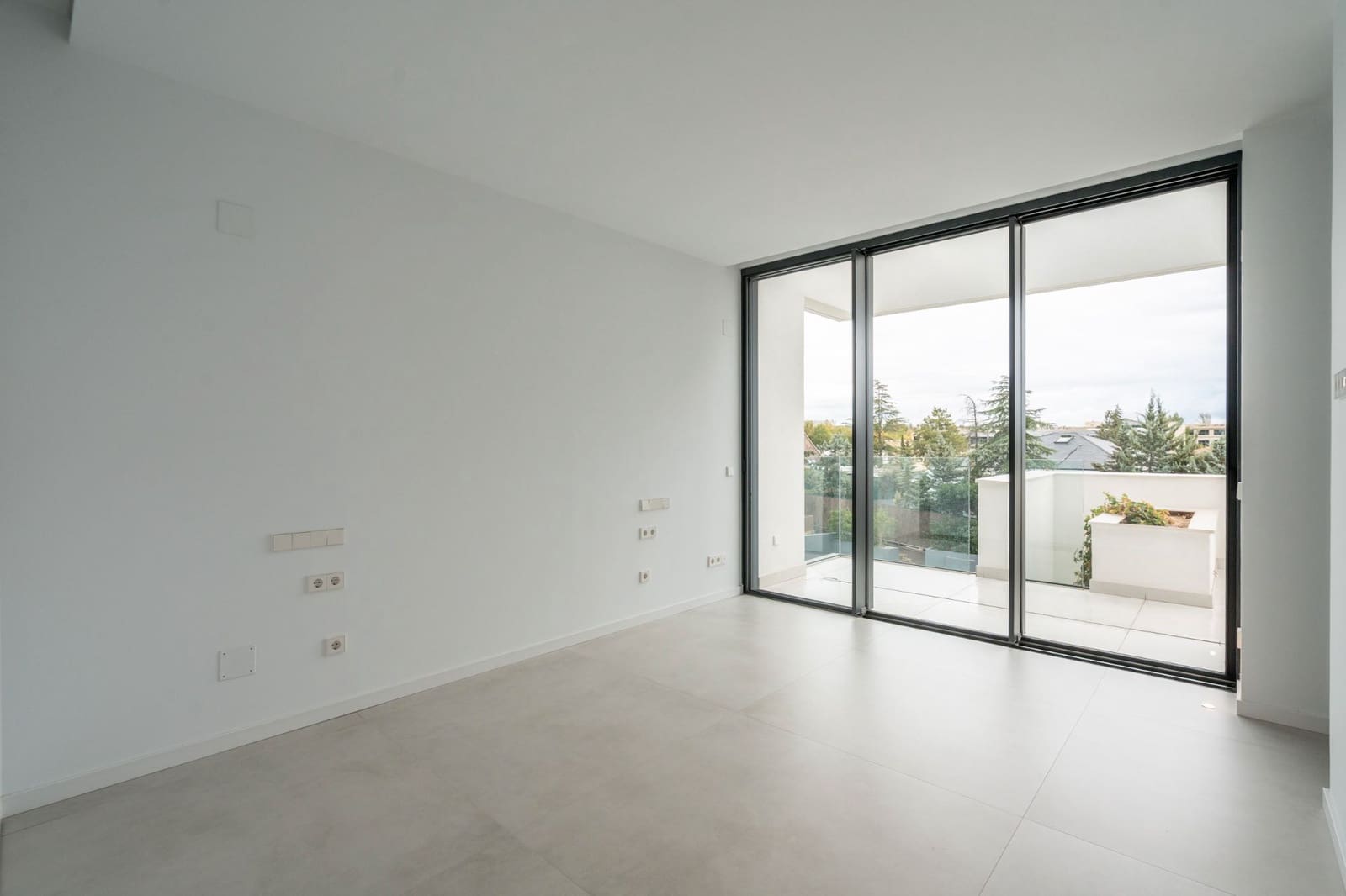 5 sypialnia Willa na sprzedaż w Las Rozas de Madrid z basenem garażem - 3 500 000 € (Ref: 9354537)