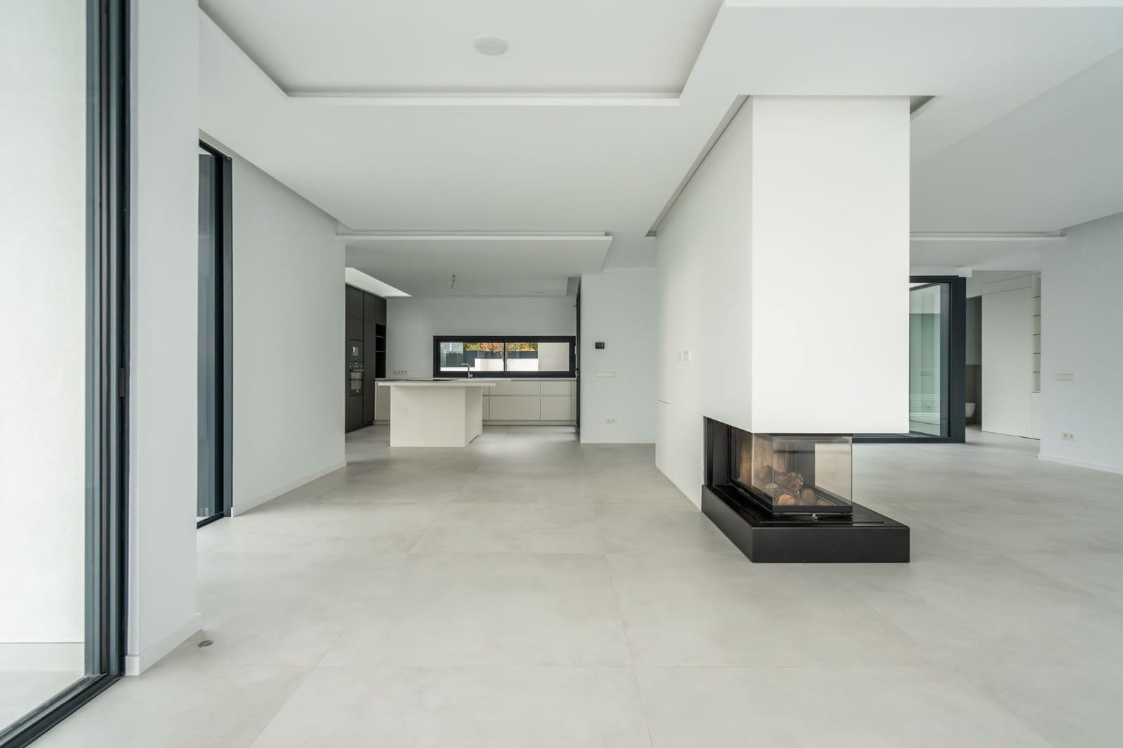 5 sypialnia Willa na sprzedaż w Las Rozas de Madrid z basenem garażem - 3 500 000 € (Ref: 9354537)