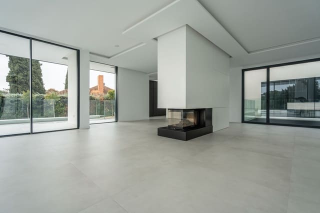 5 sypialnia Willa na sprzedaż w Las Rozas de Madrid z basenem garażem - 3 500 000 € (Ref: 9354537)