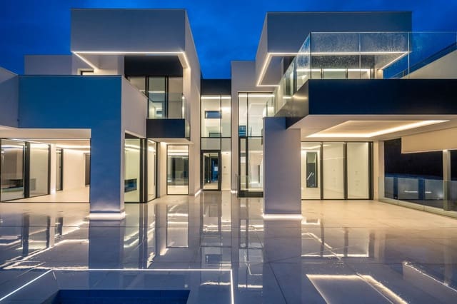 5 sypialnia Willa na sprzedaż w Las Rozas de Madrid z basenem garażem - 3 500 000 € (Ref: 9354537)