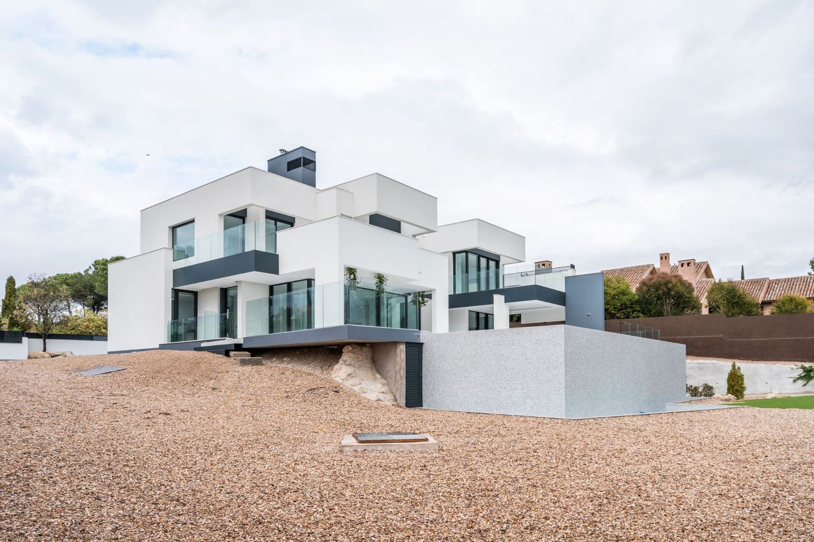 5 sypialnia Willa na sprzedaż w Las Rozas de Madrid z basenem garażem - 3 500 000 € (Ref: 9354537)