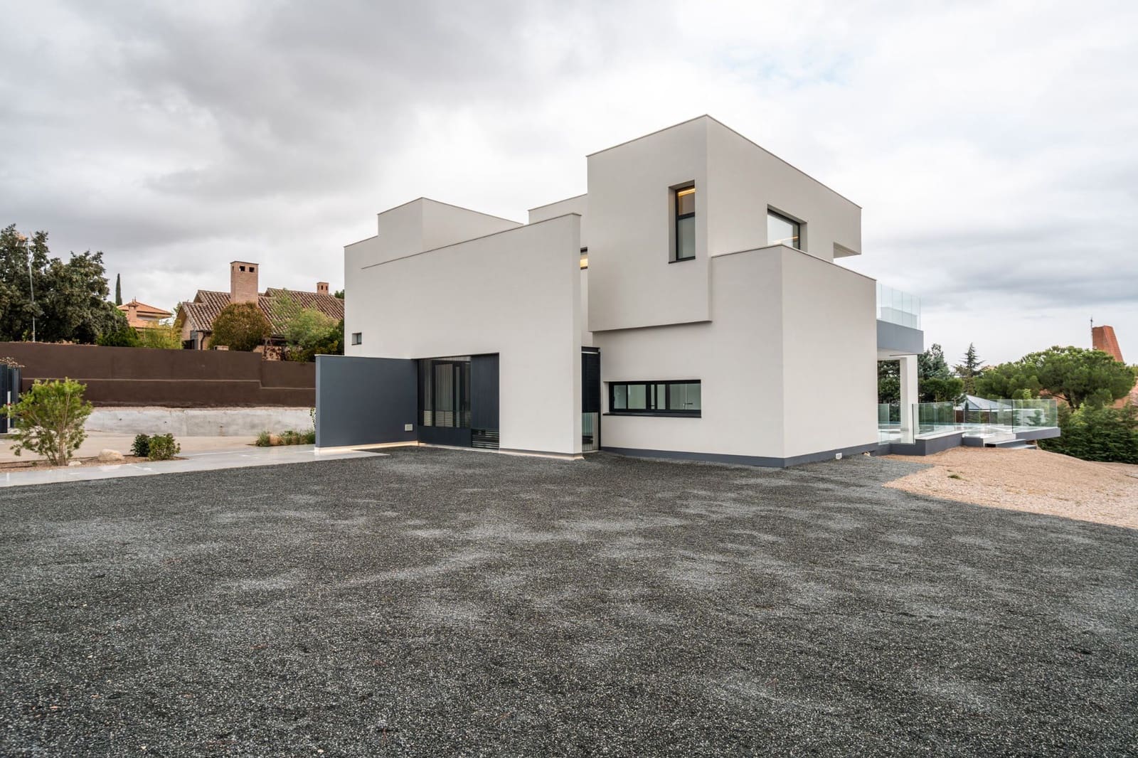 5 sypialnia Willa na sprzedaż w Las Rozas de Madrid z basenem garażem - 3 500 000 € (Ref: 9354537)