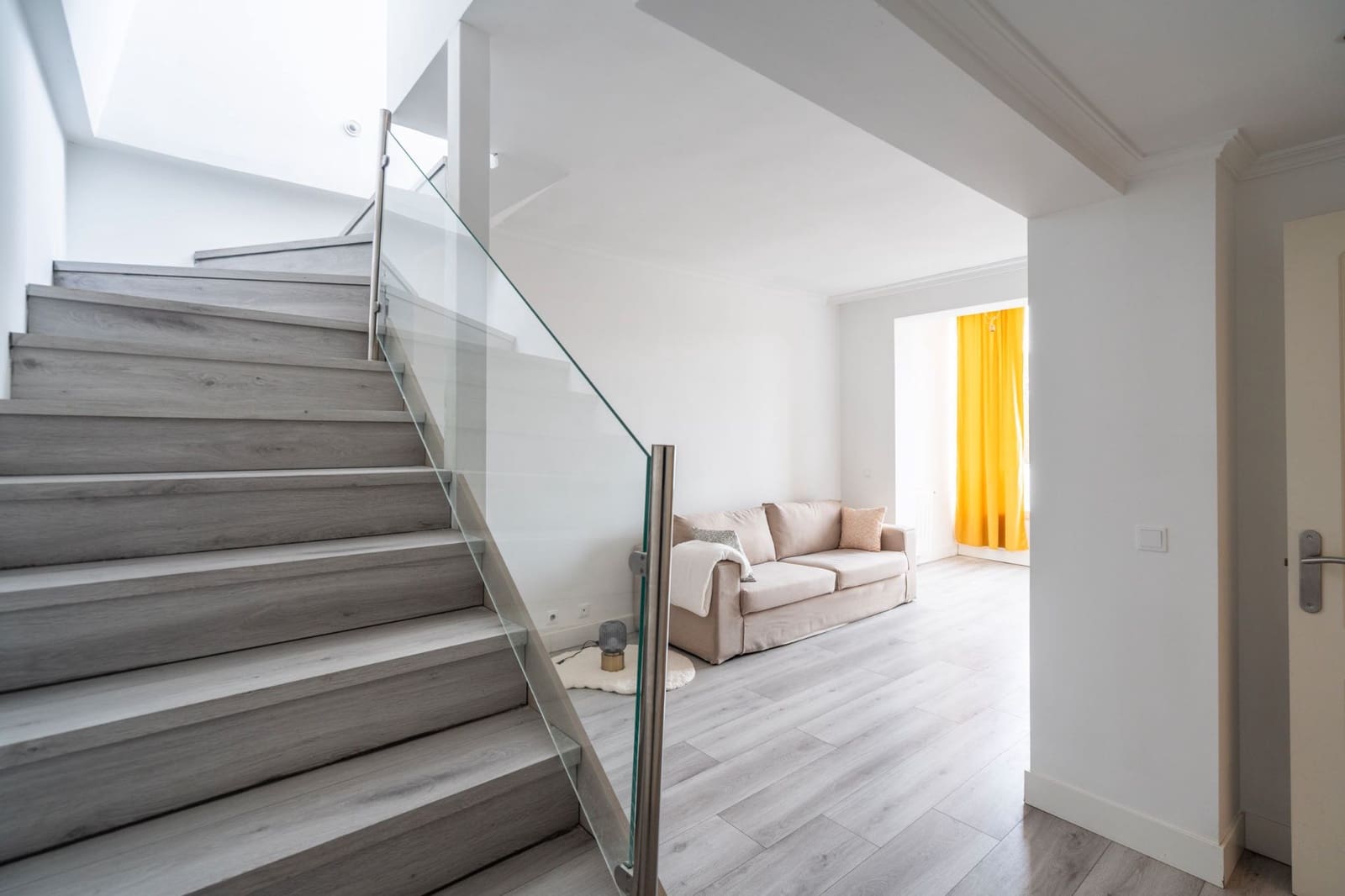 2 bedroom Penthouse for sale in La Moraleja with pool garage - € 620,000 (Ref: 9371406)