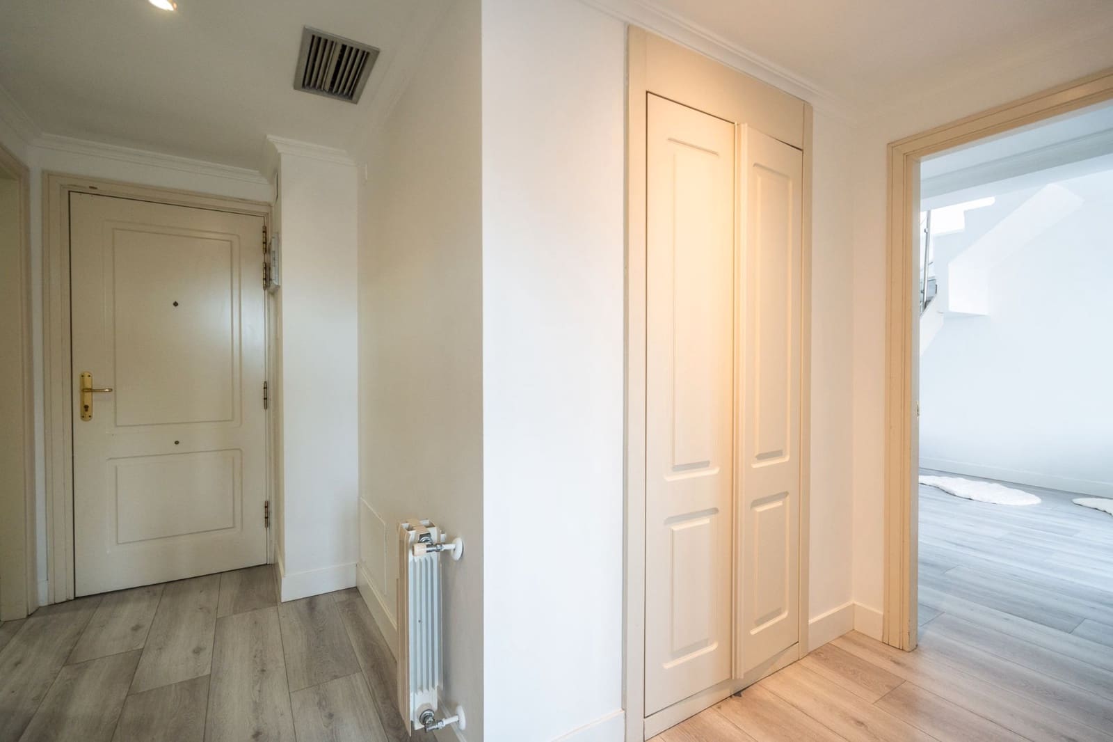 2 bedroom Penthouse for sale in La Moraleja with pool garage - € 620,000 (Ref: 9371406)