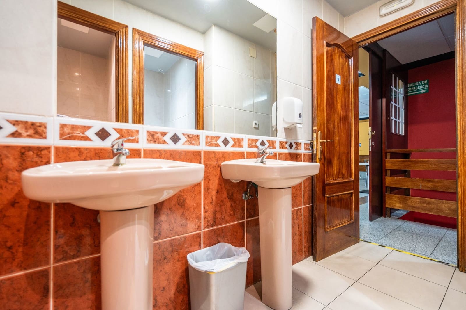 Local Commercial à vendre à Collado Villalba - 575 000 € (Ref: 9380722)