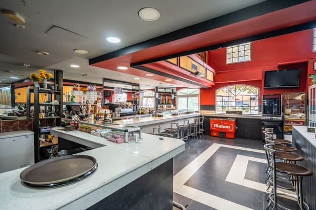 Commercial for sale in Collado Villalba - € 575,000 (Ref: 9380722)