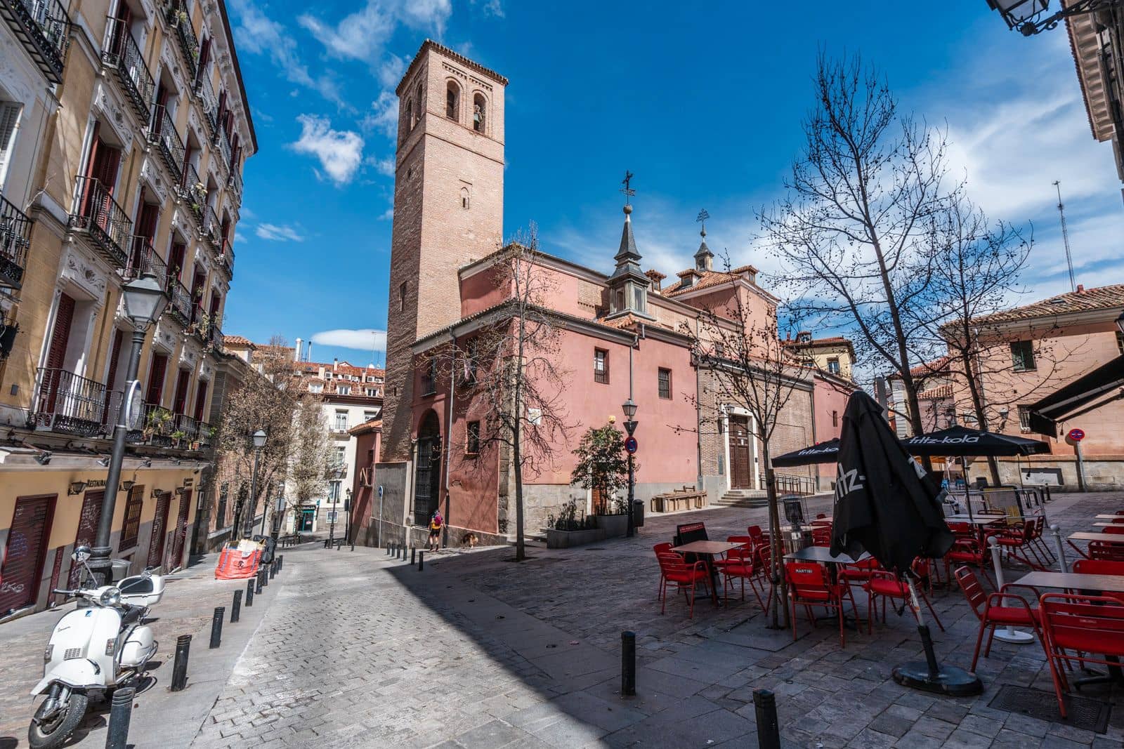 Commercieel te huur in Madrid stad - € 1.600 (Ref: 9388529)