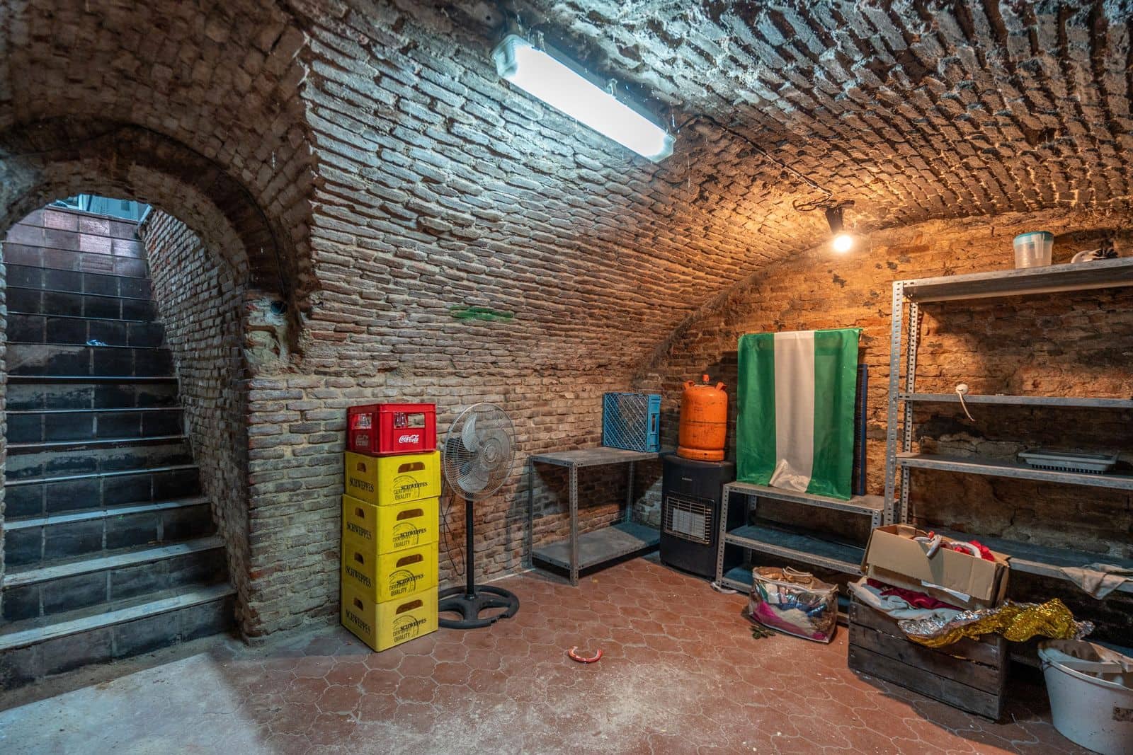 Commercieel te huur in Madrid stad - € 1.600 (Ref: 9388529)