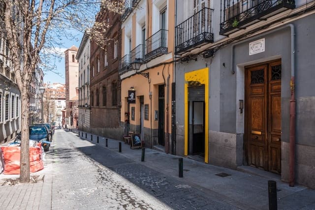 Commercieel te huur in Palacio, Madrid stad - € 1.600 (Ref: 9388529)