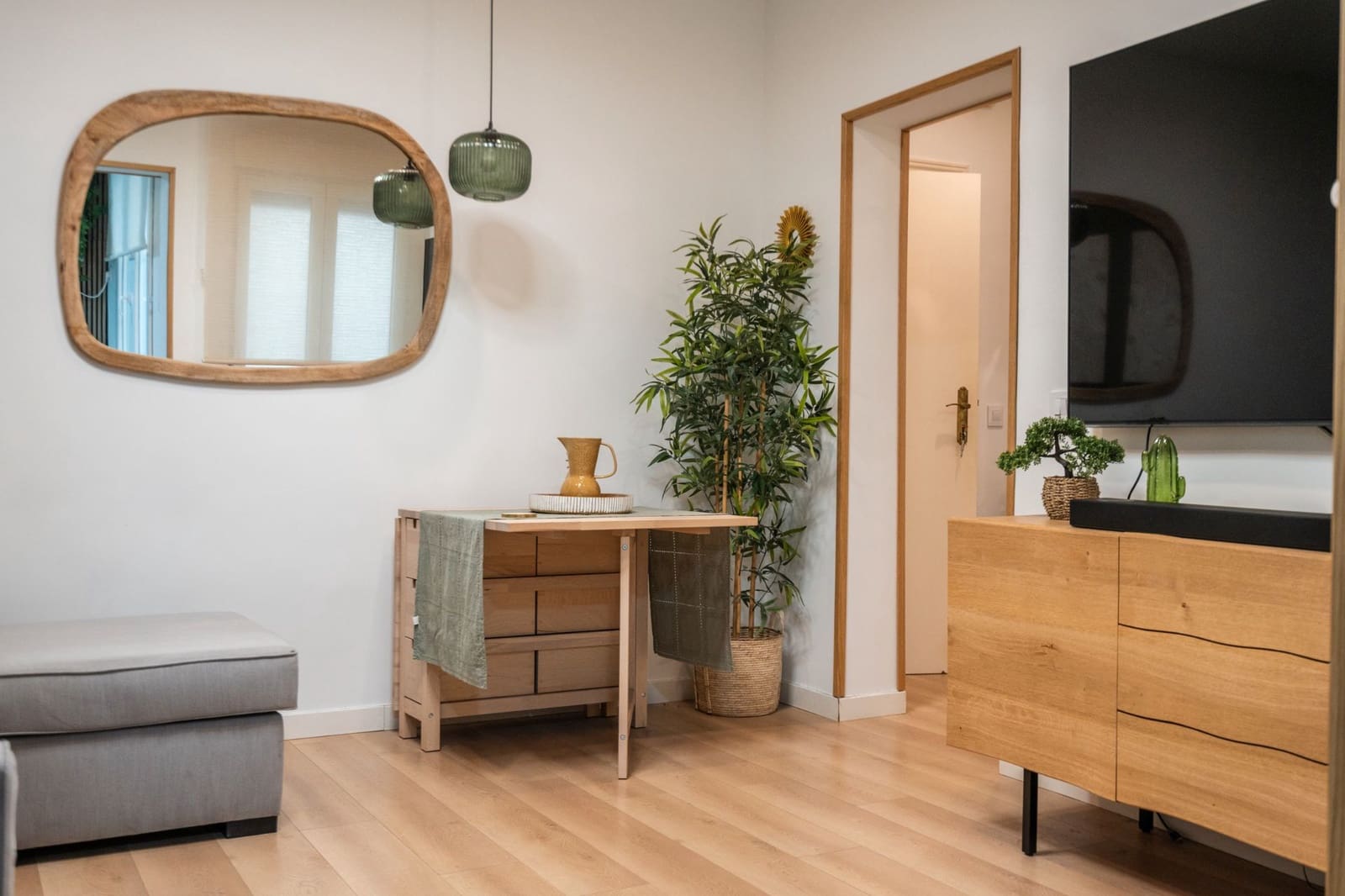 1 soveværelse Lejlighed til leje i Madrid by med garage - € 1.650 (Ref: 9411357)