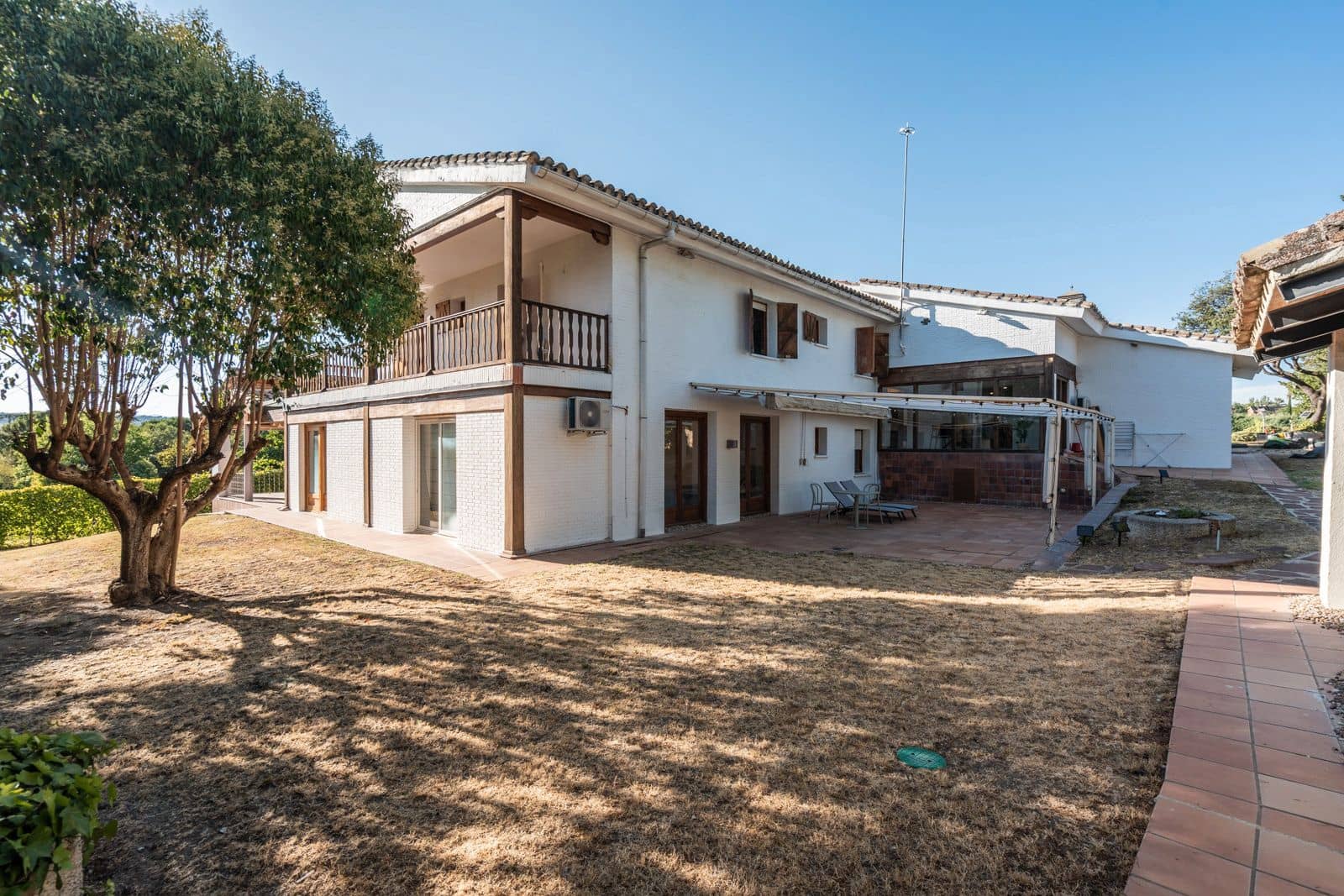 5 soveværelse Villa til salg i Las Rozas de Madrid med garage - € 1.570.000 (Ref: 9421733)