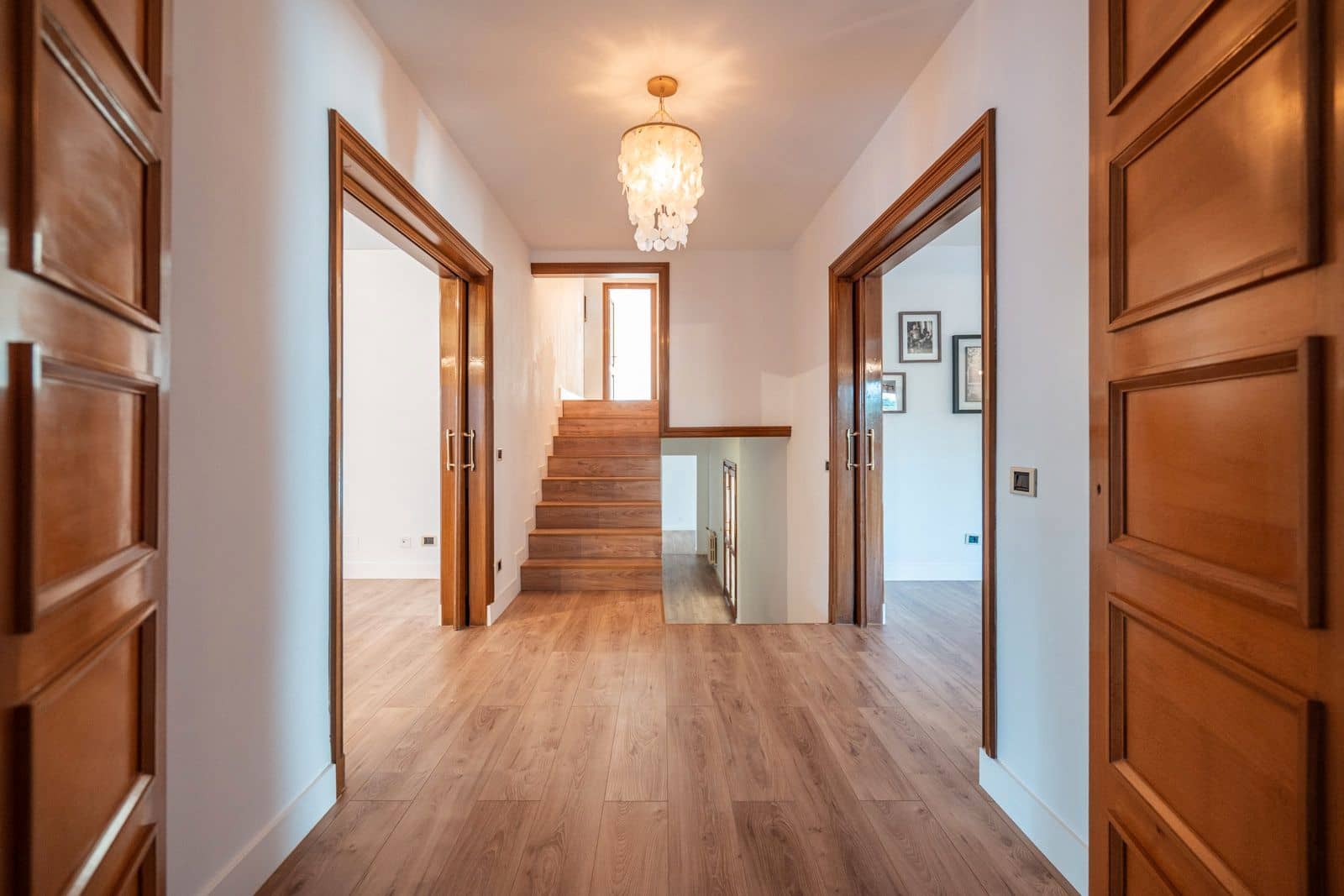 5 soveværelse Villa til salg i Las Rozas de Madrid med garage - € 1.570.000 (Ref: 9421733)