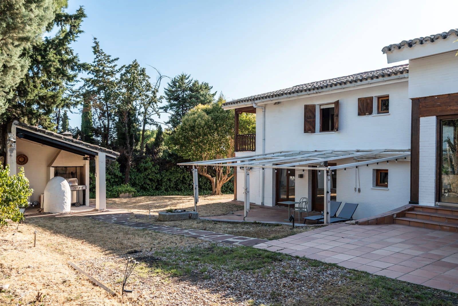 5 soveværelse Villa til salg i Las Rozas de Madrid med garage - € 1.570.000 (Ref: 9421733)