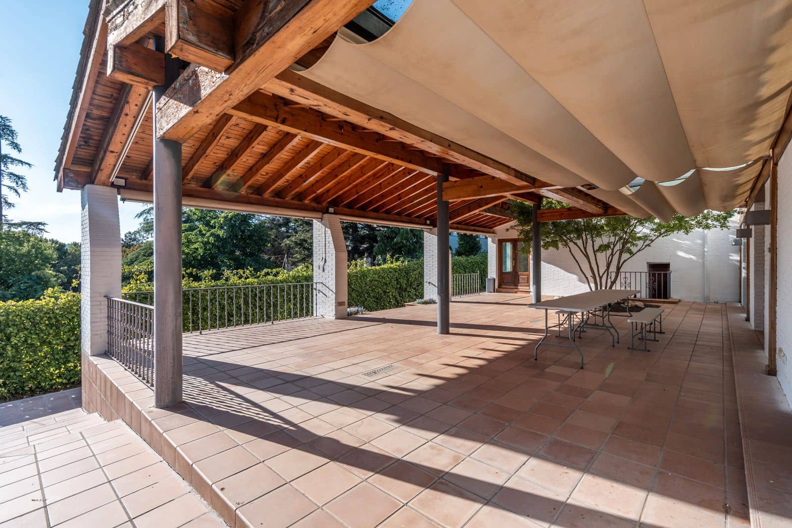 5 soveværelse Villa til salg i Las Rozas de Madrid med garage - € 1.570.000 (Ref: 9421733)