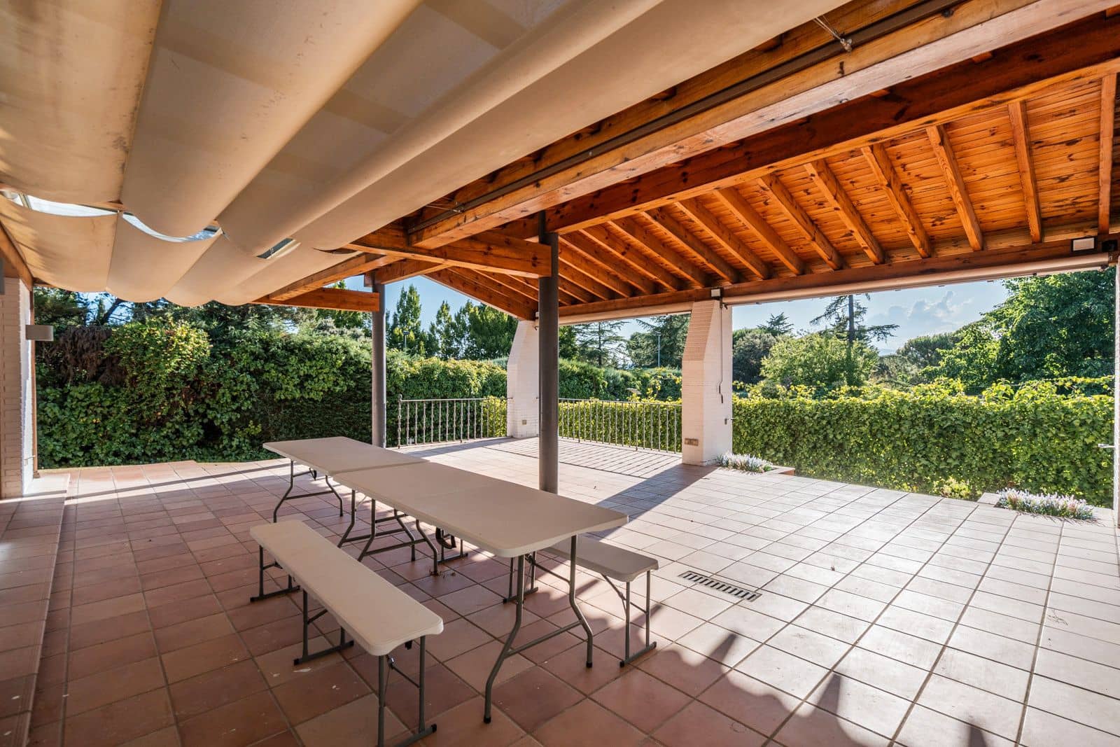 5 soveværelse Villa til salg i Las Rozas de Madrid med garage - € 1.570.000 (Ref: 9421733)