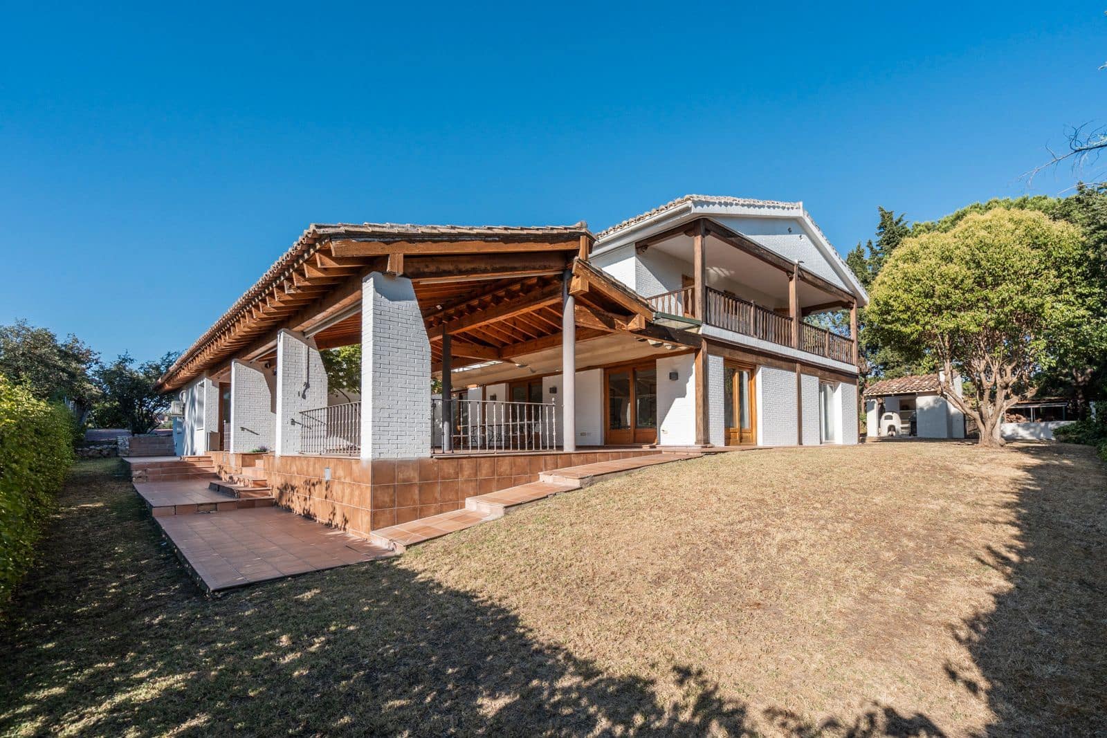 5 soveværelse Villa til salg i Las Rozas de Madrid med garage - € 1.570.000 (Ref: 9421733)