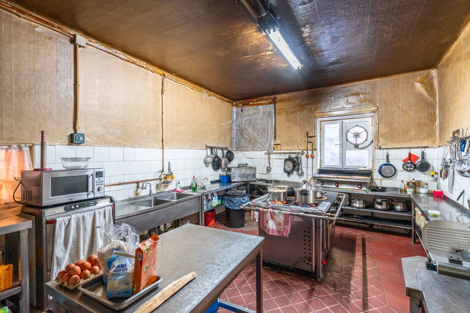 Hotel de 28 habitaciones en Guadarrama en venta - 1.350.000 € (Ref: 9421734)