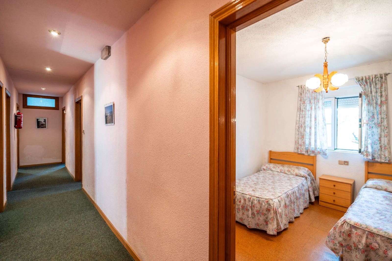 Hotel de 28 habitaciones en Guadarrama en venta - 1.350.000 € (Ref: 9421734)