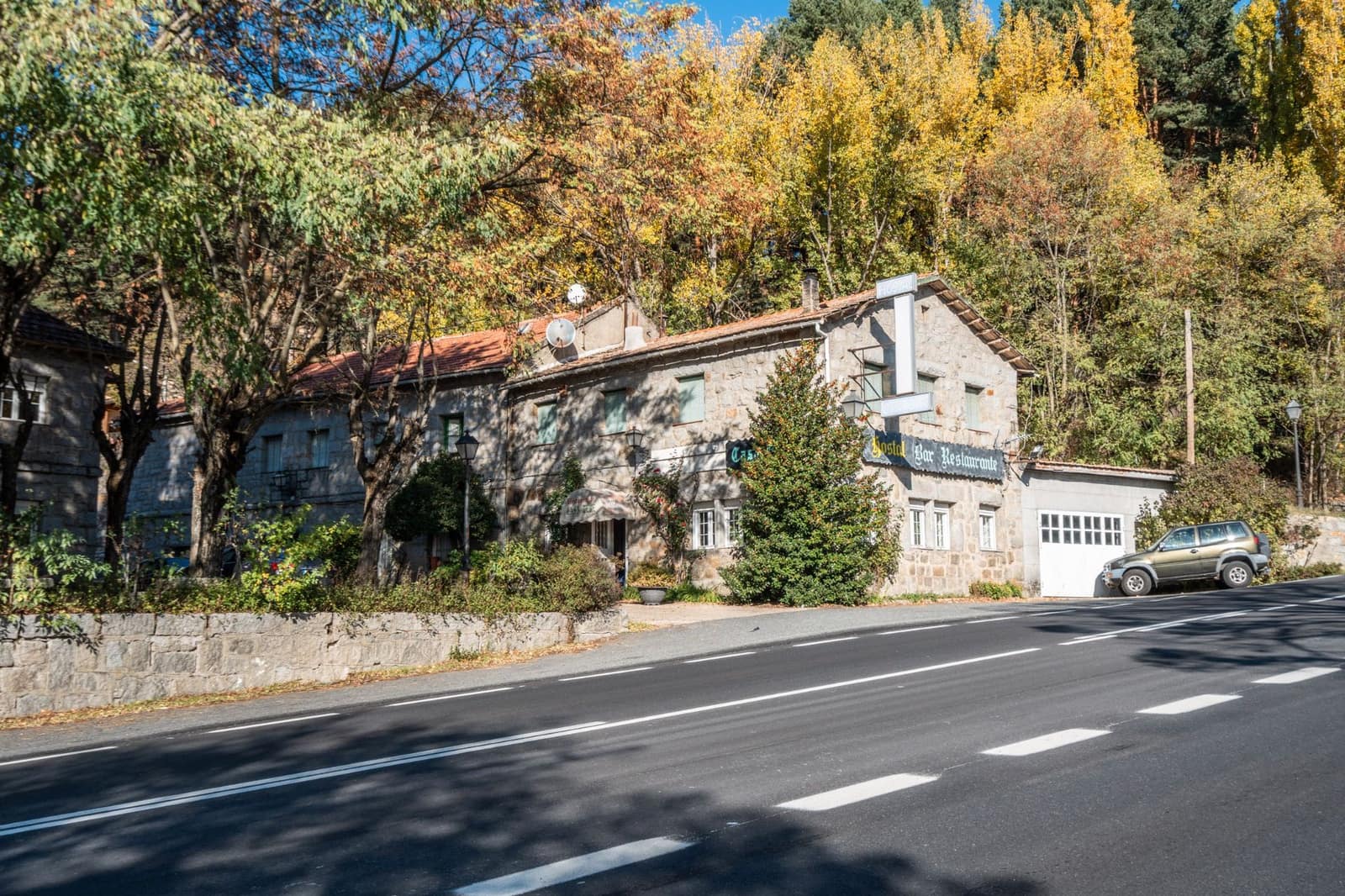 Hotel de 28 habitaciones en Guadarrama en venta - 1.350.000 € (Ref: 9421734)