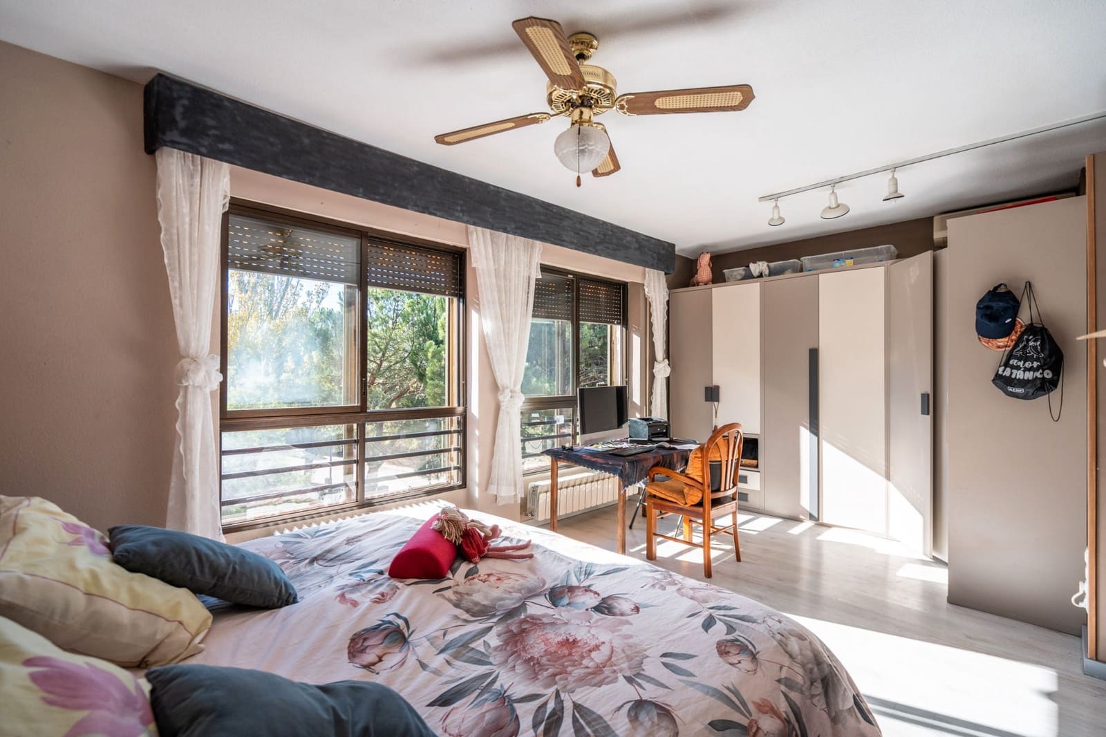 5 bedroom Terraced Villa for sale in Galapagar with pool garage - € 690,000 (Ref: 9424108)