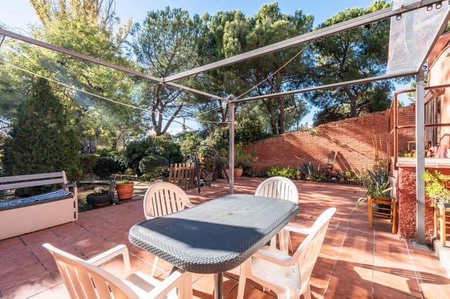 5 makuuhuone Rivitalo myytävänä paikassa Galapagar mukana uima-altaan 
autotalli - 690 000 € (Ref: 9424108)