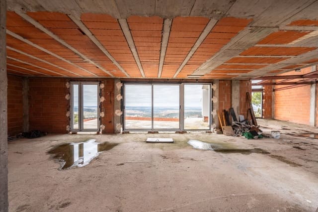 4 bedroom Villa for sale in El Espinar with pool garage - € 1,200,000 (Ref: 9426239)