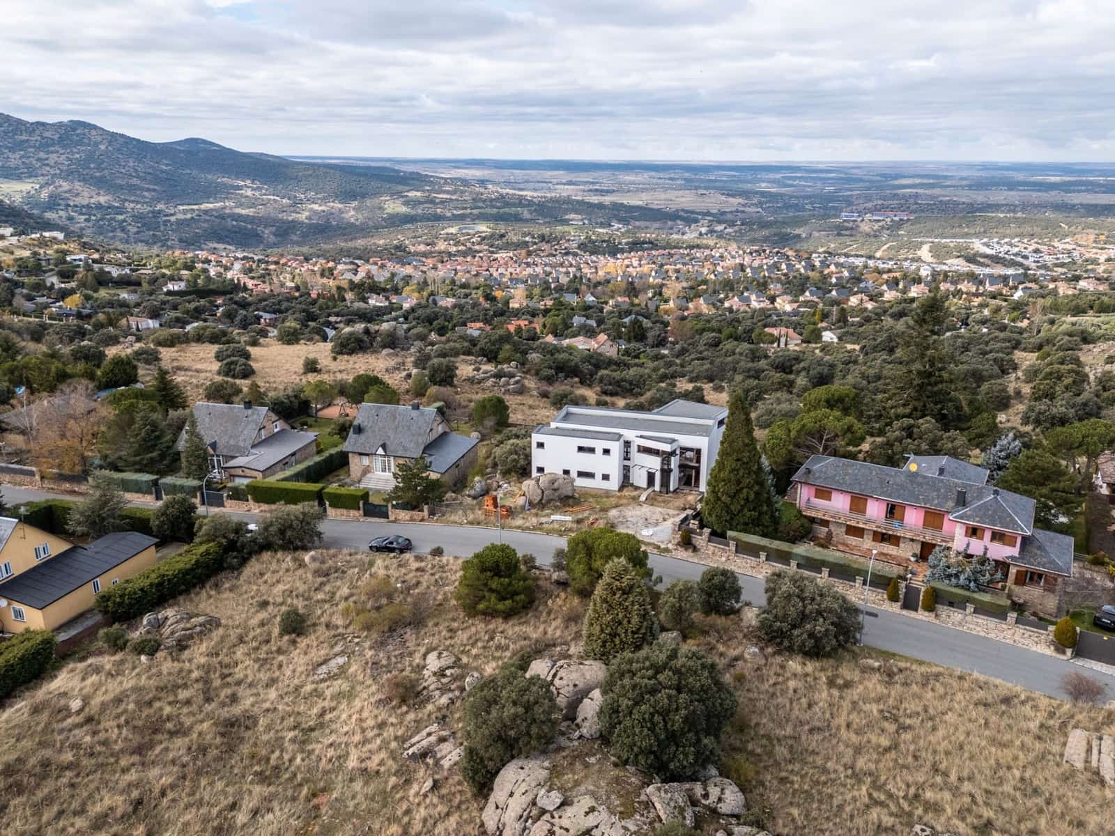 4 chambre Villa/Maison à vendre à El Espinar avec piscine garage - 1 200 000 € (Ref: 9426239)