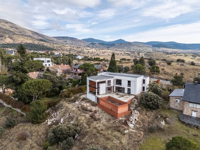 4 bedroom Villa for sale in El Espinar with pool garage - € 1,200,000 (Ref: 9426239)