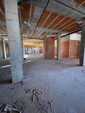 Commercial for rent in Parla - € 2,475 (Ref: 9444531)