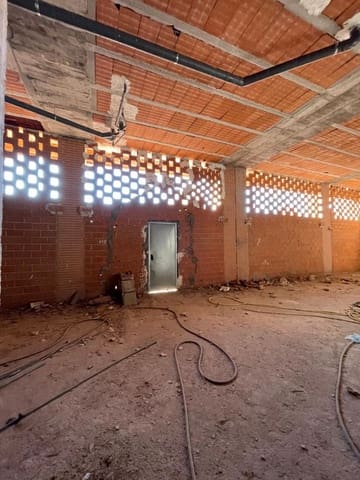 Commercial for rent in Parla - € 2,475 (Ref: 9444531)