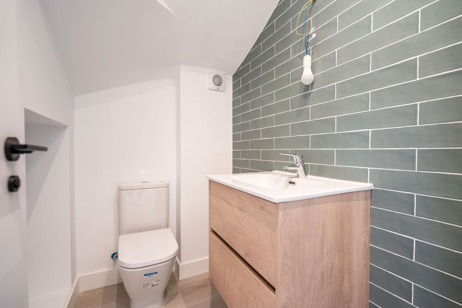 5 bedroom Townhouse for sale in Mejorada del Campo with garage - € 455,000 (Ref: 9449864)