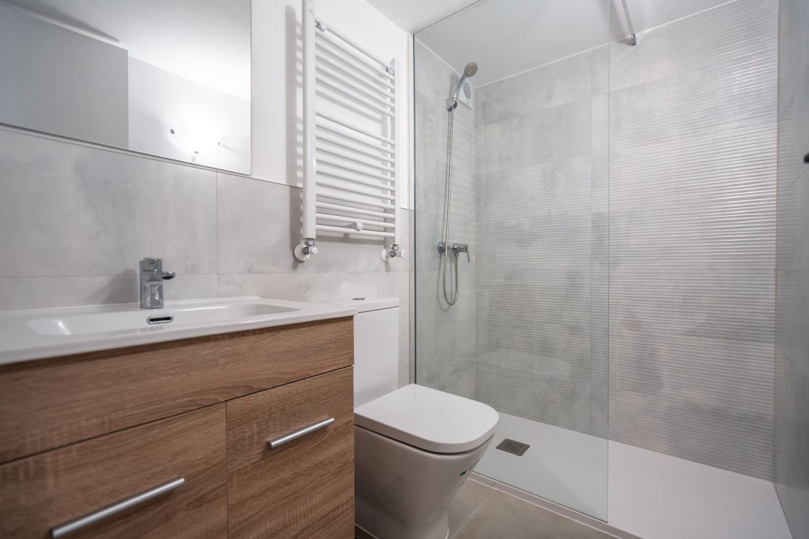 5 bedroom Townhouse for sale in Mejorada del Campo with garage - € 455,000 (Ref: 9449864)