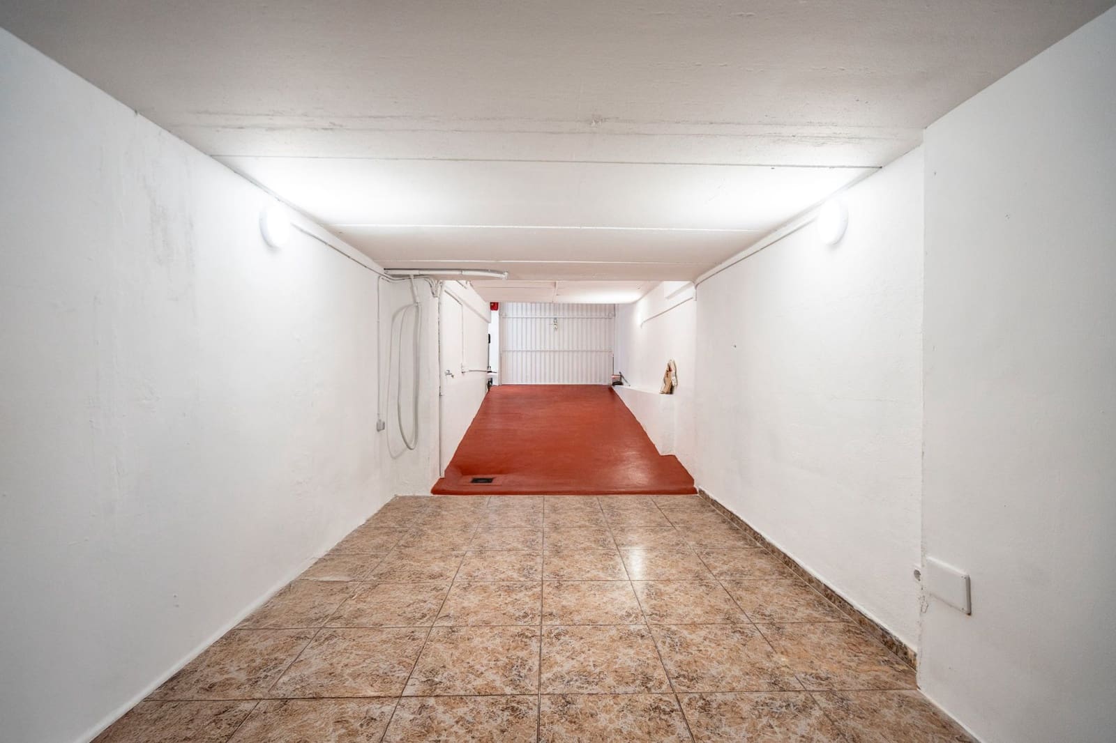 5 bedroom Townhouse for sale in Mejorada del Campo with garage - € 455,000 (Ref: 9449864)