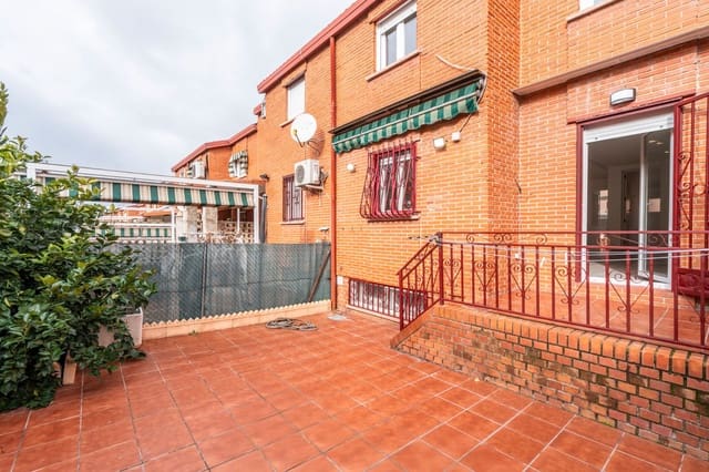 5 sypialnia Dom na sprzedaż w Mejorada del Campo z garażem - 455 000 € (Ref: 9449864)