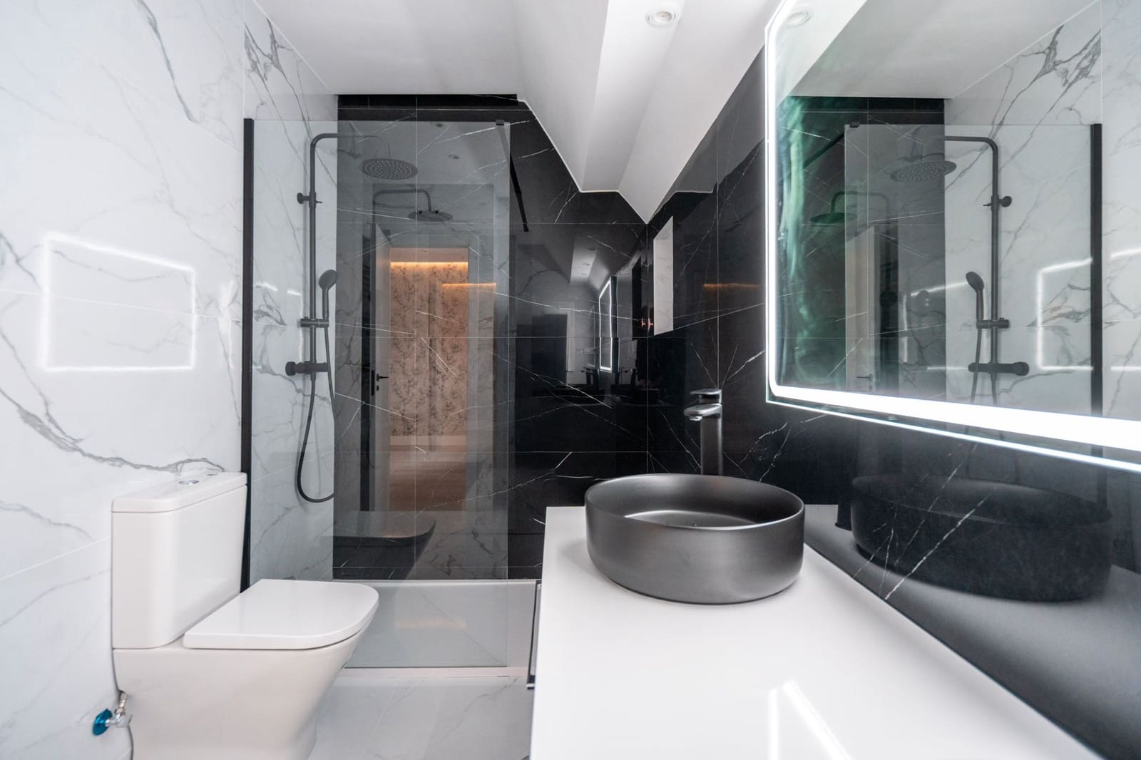 5 bedroom Townhouse for sale in Mejorada del Campo with garage - € 455,000 (Ref: 9449864)