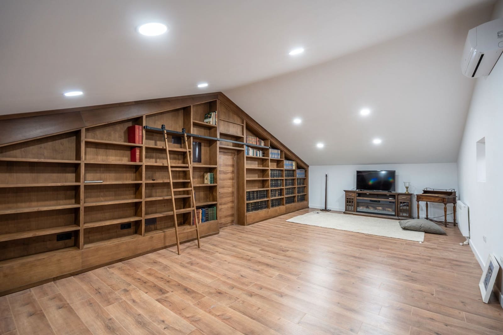 14 soverom Finca/Herregård til salgs i Guadarrama med svømmebasseng garasje - € 3 950 000 (Ref: 9455695)