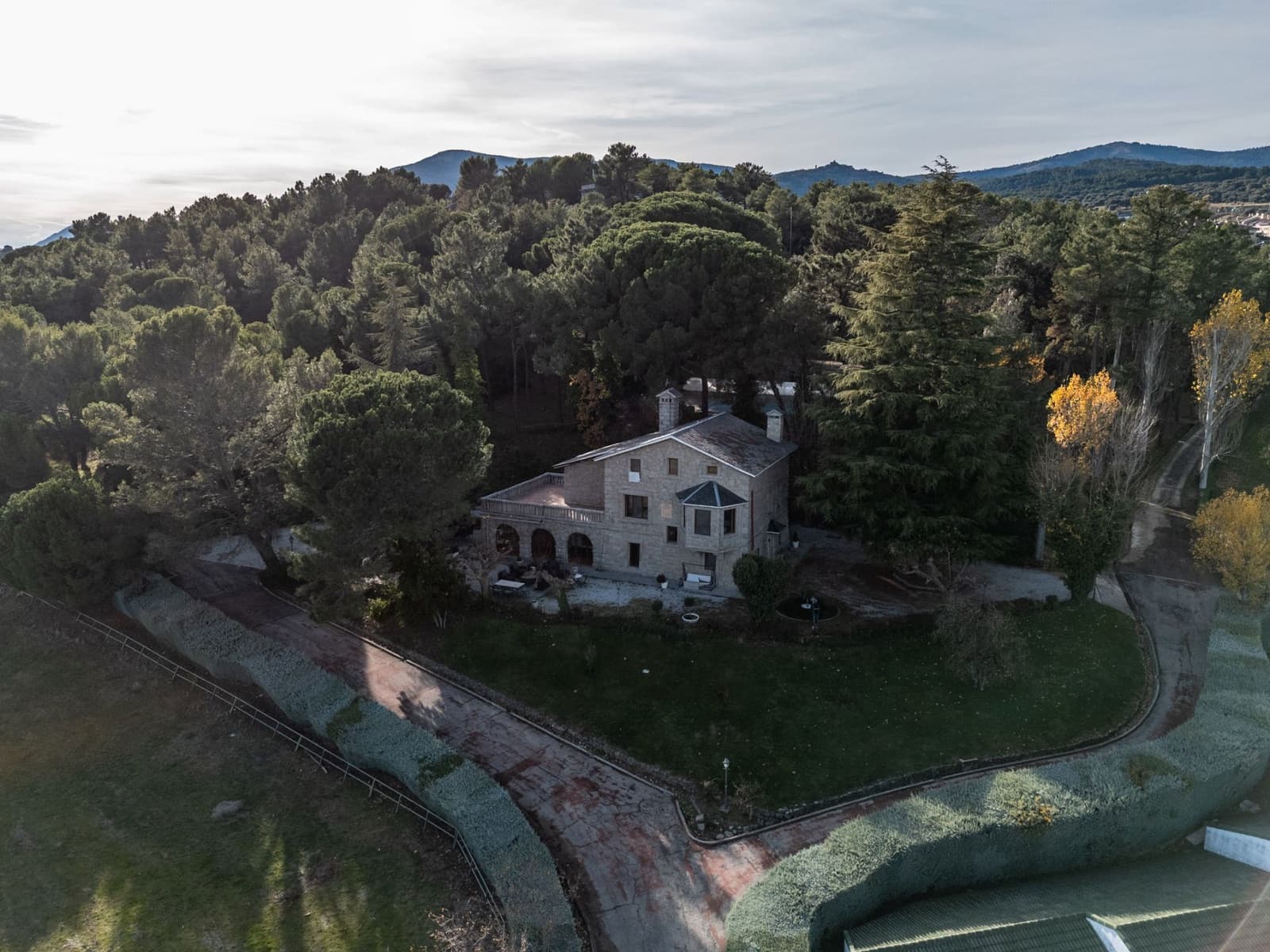 14 soverom Finca/Herregård til salgs i Guadarrama med svømmebasseng garasje - € 3 950 000 (Ref: 9455695)