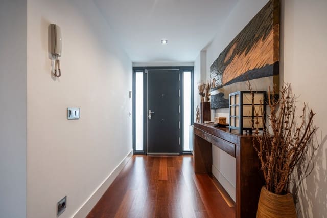 Pareado de 6 habitaciones en Las Rozas de Madrid en venta - 1.280.000 € (Ref: 9465979)