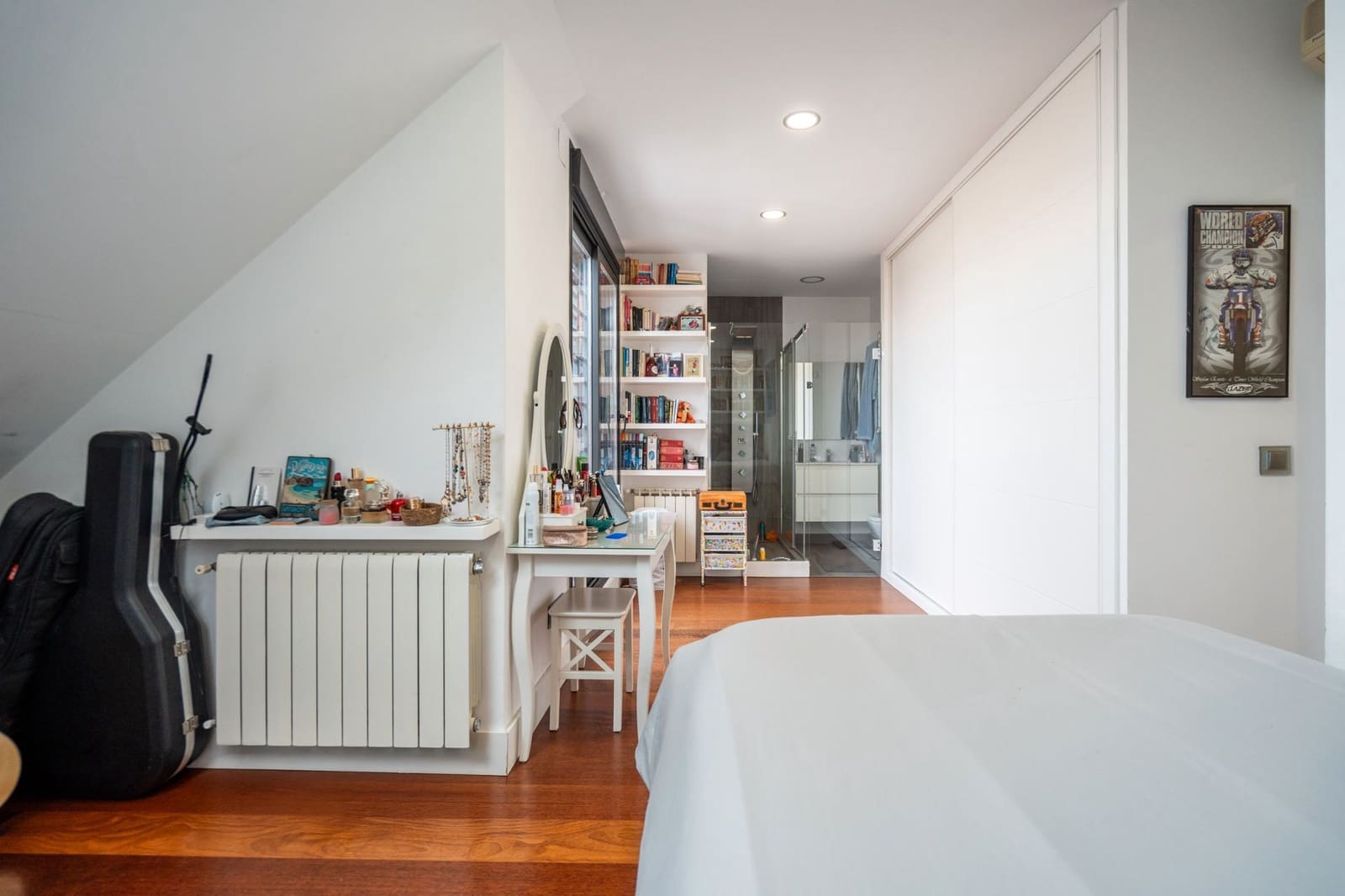 6 bedroom Semi-detached Villa for sale in Las Rozas de Madrid with pool garage - € 1,280,000 (Ref: 9465979)