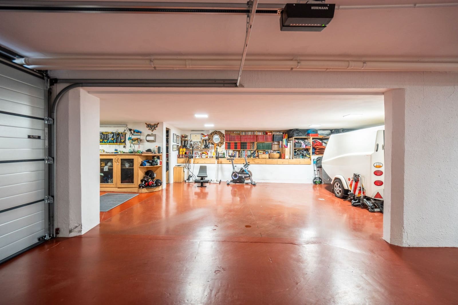 6 bedroom Semi-detached Villa for sale in Las Rozas de Madrid with pool garage - € 1,280,000 (Ref: 9465979)