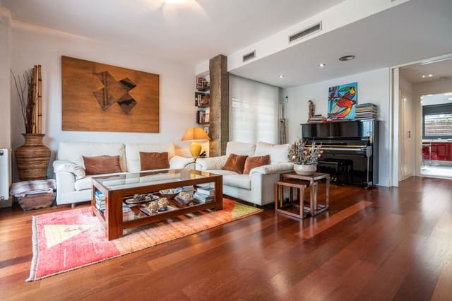 Pareado de 6 habitaciones en Las Rozas de Madrid en venta - 1.280.000 € (Ref: 9465979)