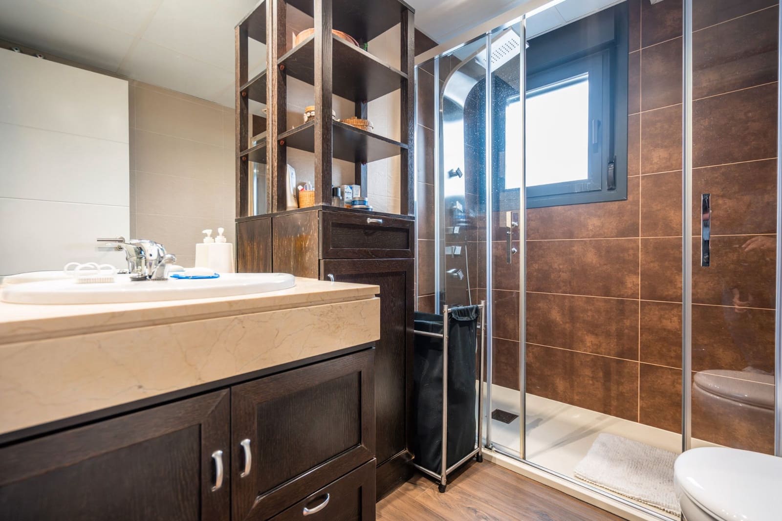 6 bedroom Semi-detached Villa for sale in Las Rozas de Madrid with pool garage - € 1,280,000 (Ref: 9465979)