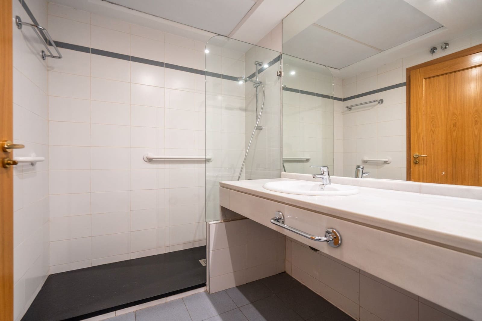 3 soverom Leilighet til leie i Majadahonda med svømmebasseng garasje - € 2 500 (Ref: 9470698)