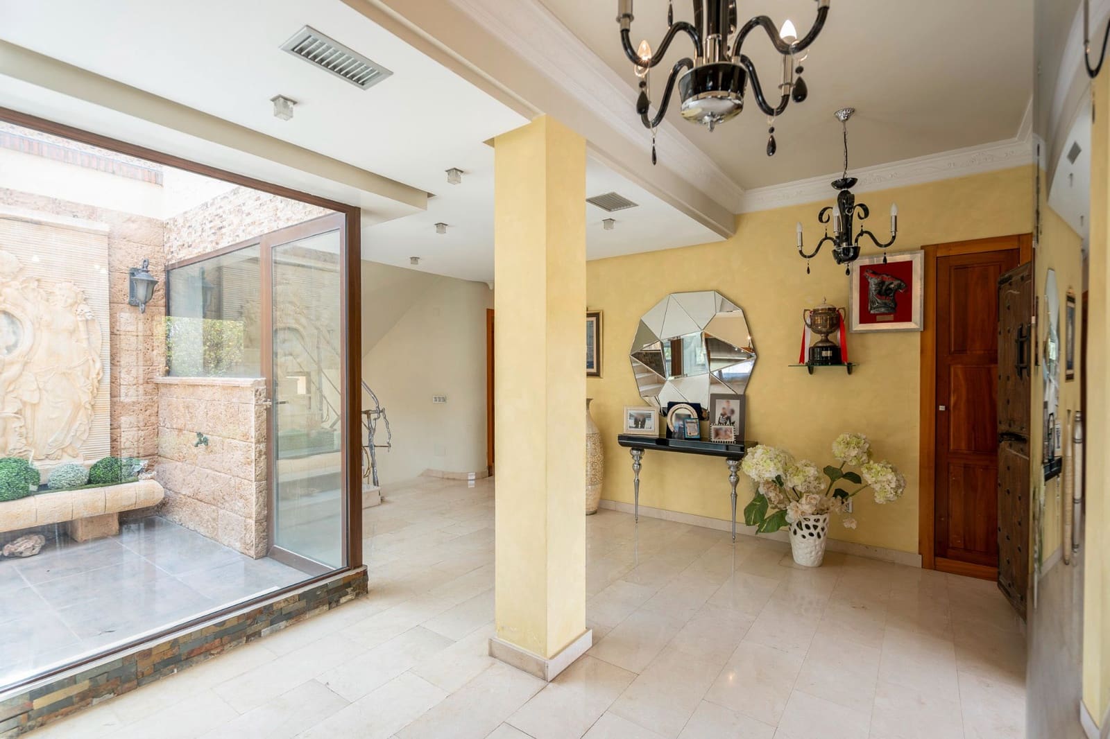 5 soveværelse Villa til leje i Molina de Segura med swimmingpool garage - € 3.000 (Ref: 9470732)